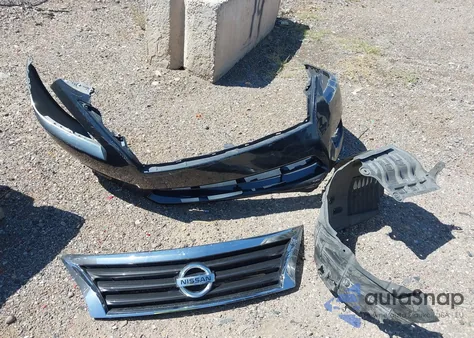 2013 Nissan Altima 2.5 Sv z USA, uszkodzony, nr VIN 1N4AL3AP4DN477411